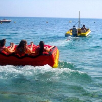 Profile Picture of Clara Poulin (@clarapoulin) on Twitter