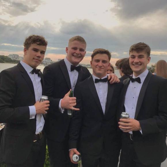 Callan Oeding - Poshmark Profile Picture of Callan Oeding (@cjoeding) on Poshmark