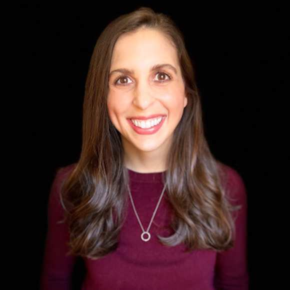 Profile Picture of Kristin English (@kristinnenglish) on Poshmark