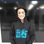 Profile Picture of Lori Mckenna (@shelbieand_lori) on Instagram