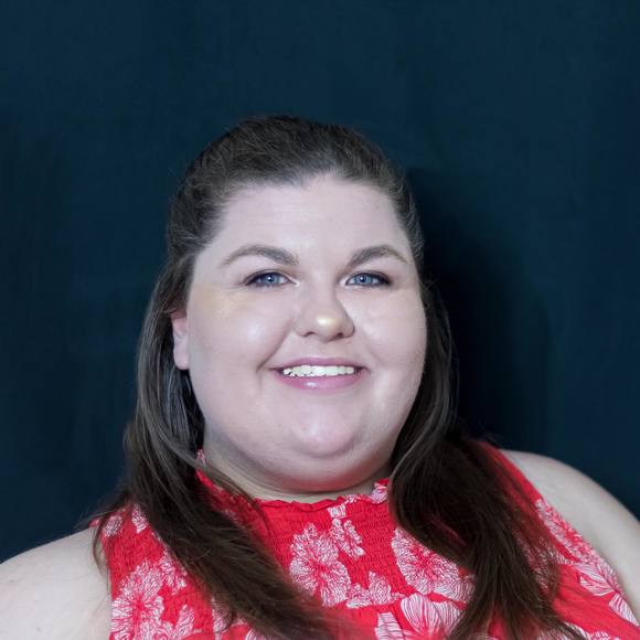 Maddie Mocol - Poshmark Profile Picture of Maddie Mocol (@maddiemocol) on Poshmark