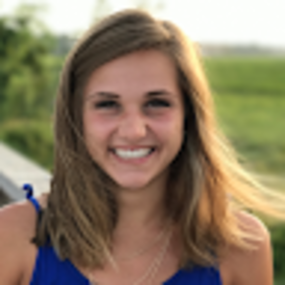 Profile Picture of Mackenzie Navratil (@mnavratil19) on Poshmark