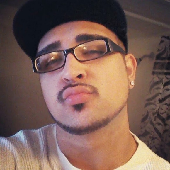 Profile Picture of Curtis Lopez (@curtislopez29) on Poshmark