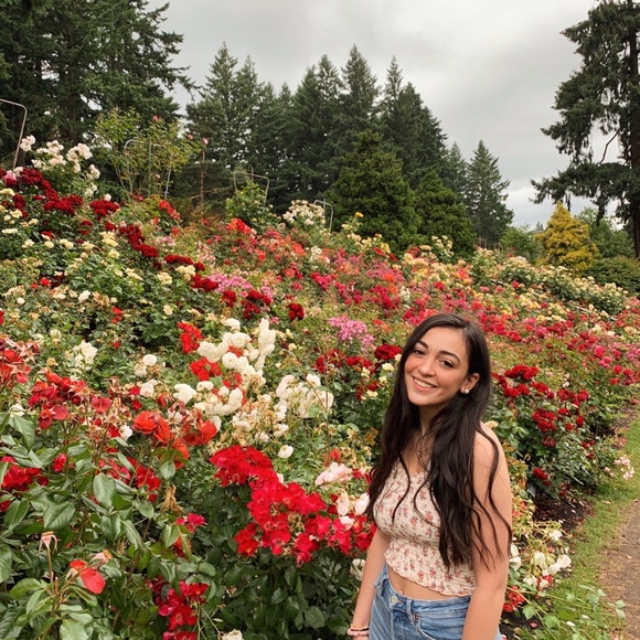 Profile Picture of Hana Ghaderi (@ghaderihana) on Poshmark