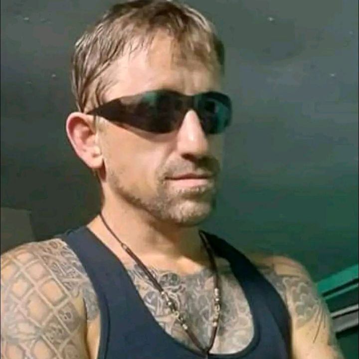 Profile Picture of randykester (@randykester) on Tiktok