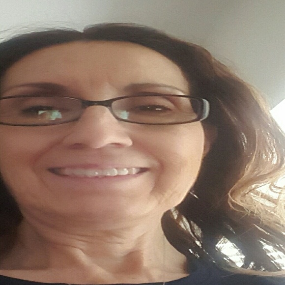 Profile Picture of Darlene Jerant (@djerant) on Poshmark
