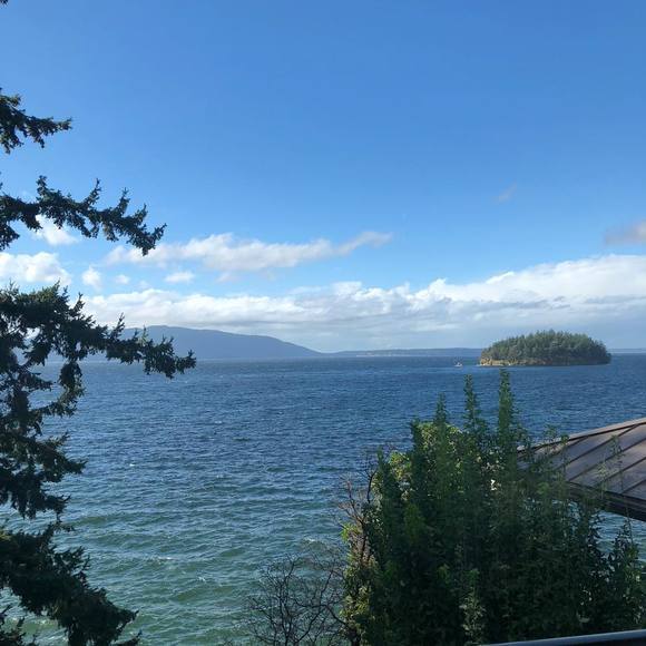 Profile Picture of Leonel Lozano (@leonel452009) on Poshmark