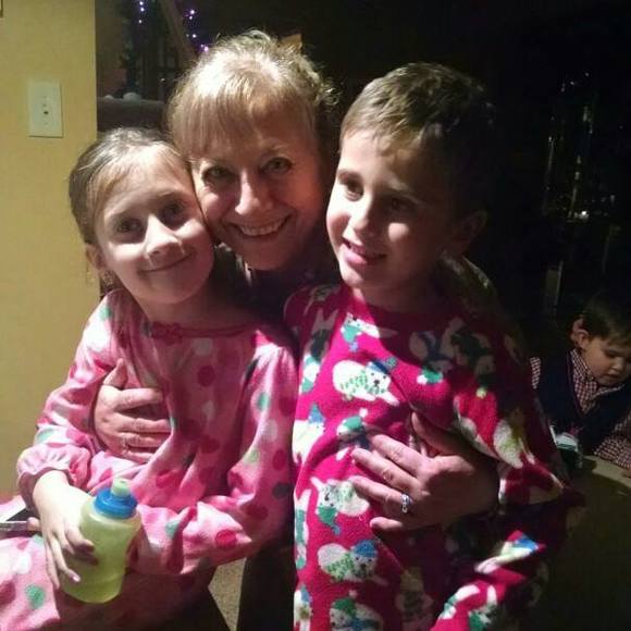 Profile Picture of Kathleen Egitto (@sammy6535) on Poshmark