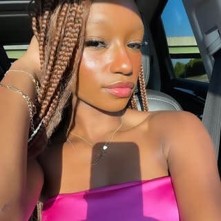 Profile Picture of ANNA LLOYD ღ (@annafayelloyd) on Instagram