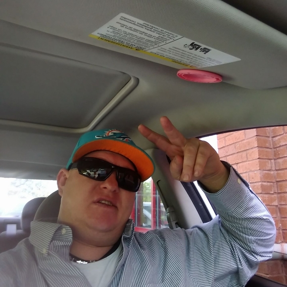 Profile Picture of Mark Soltys (@marksoltys75) on Poshmark