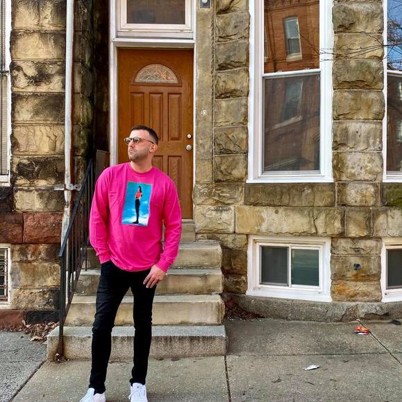Profile Picture of Adam Muller (@amuller438) on Poshmark