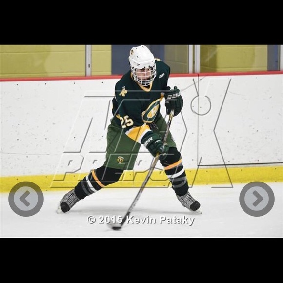 Profile Picture of Zach Lockwood (@zach_lockwood) on Poshmark