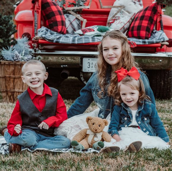 Profile Picture of Sherrie Likens (@sherrielikens) on Poshmark