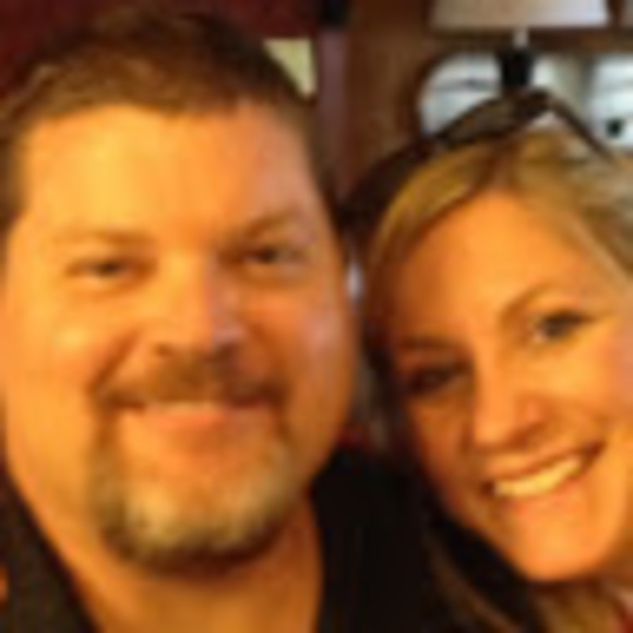Profile Picture of Michelle adam Mohler (@mamohler1998) on Poshmark