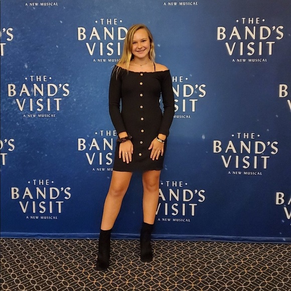 Profile Picture of Gia Lachina (@gialachina048) on Poshmark