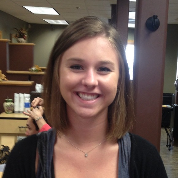Profile Picture of Erica Nygaard (@ericanygaard) on Poshmark