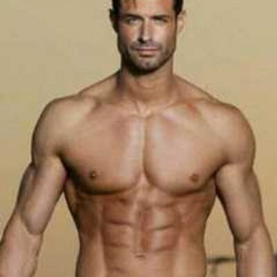 Profile Picture of Tom Simson (@shimson82) on Twitter