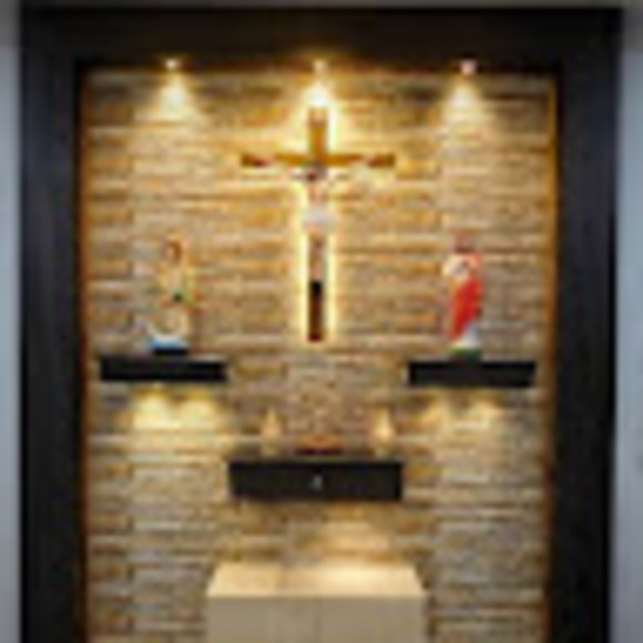 Profile Picture of Gerardo Chávez lara (@gerardocv70) on Poshmark