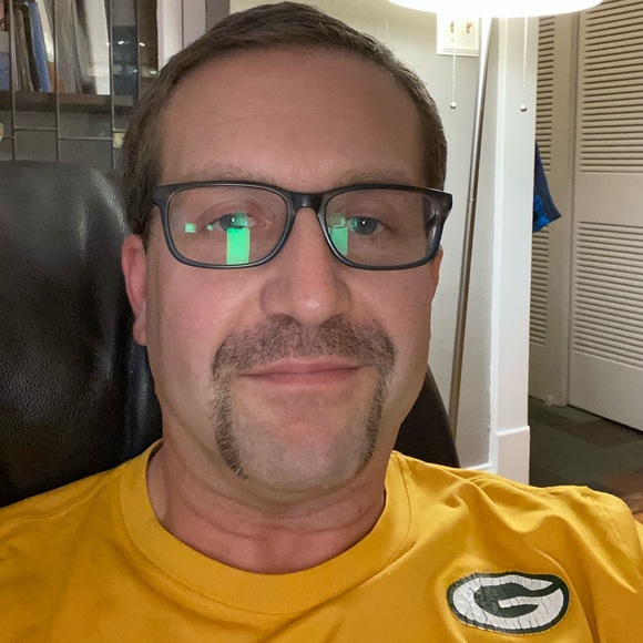 Profile Picture of Jason Sherman (@jsherman003) on Poshmark