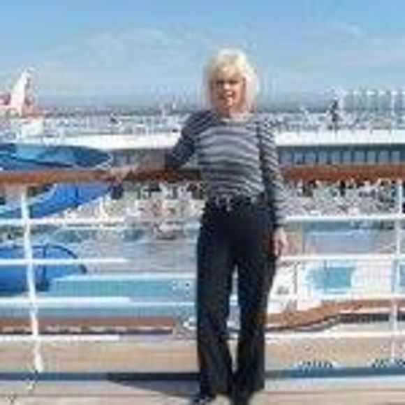 Profile Picture of Patricia Grauke (@carpenter53) on Poshmark