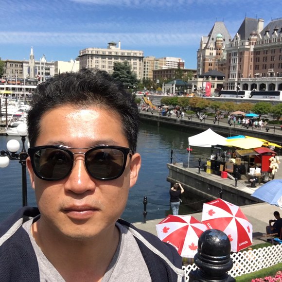 Profile Picture of Minchul Shin (@minchulshin) on Poshmark