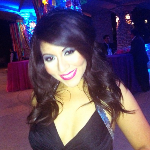 Profile Picture of Chris Rangel (@cris923) on Poshmark