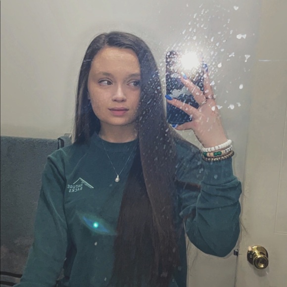 Profile Picture of Kaley Smith (@smittyxx) on Poshmark