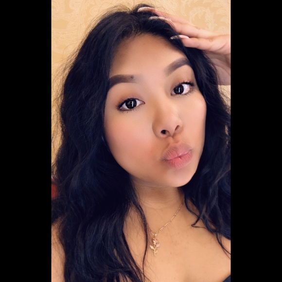 Mariela Barranco - Poshmark Profile Picture of Mariela Barranco (@xmlroses_18) on Poshmark