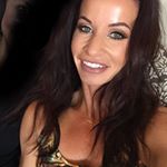 Profile Picture of lindsay jarvis (@lindzej) on Instagram