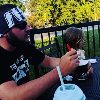 Profile Picture of Randy  🦇 (@HeineRandell) on Twitter