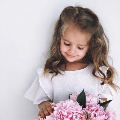 Profile Picture of قطرة ندى  🌸.. (@Nada_alagil) on Twitter