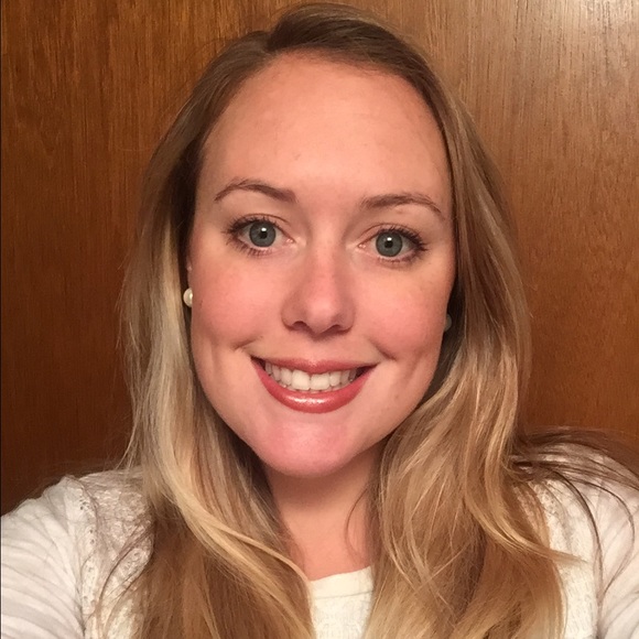 Profile Picture of Mallory Mcquillen (@sailorgirl225) on Poshmark