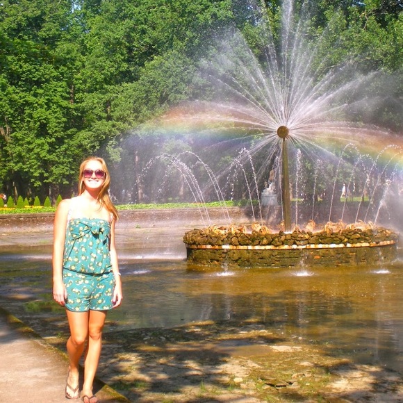 Profile Picture of Johnna gray Corson (@johnnacorson) on Poshmark