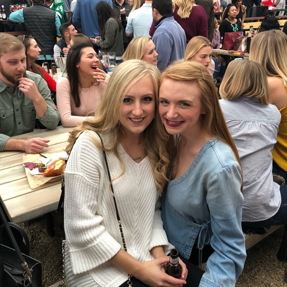 Michells Henscheid - Poshmark Profile Picture of Michells Henscheid (@mhenscheid) on Poshmark