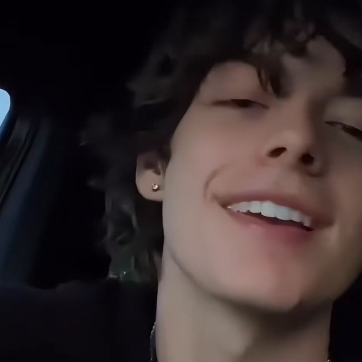 Profile Picture of RecruiterMichael_Shimmer media (@michael_shimmer) on Tiktok