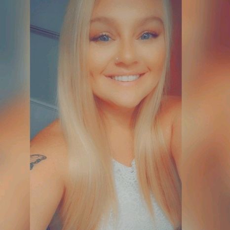 Profile Picture of Sarah Embrey (@@sarahembrey) on Tiktok