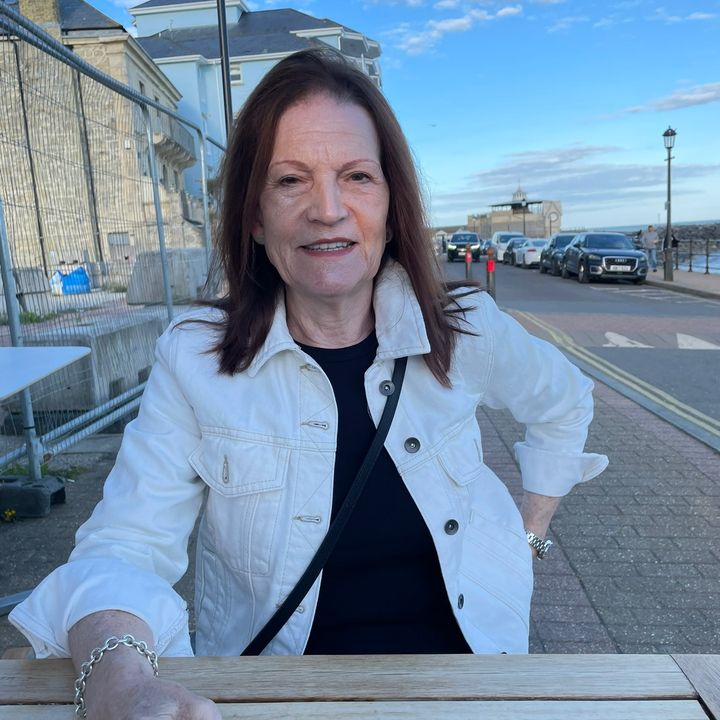 julia - Tiktok Profile Picture of julia (@juliasansom1) on Tiktok