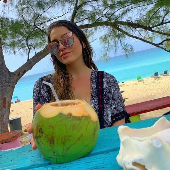 Profile Picture of Gina Mendella (@ginamendella99) on Poshmark