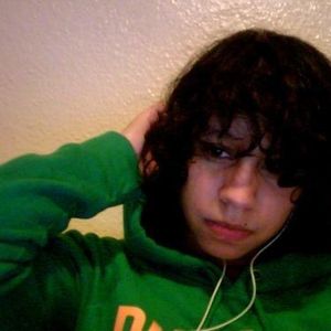 Profile Picture of Victoria Peace (@itsharoldbby) on Myspace