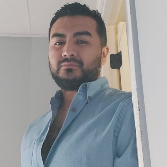 Profile Picture of Simon Ramirez diaz (@simon_11leos2r) on Poshmark