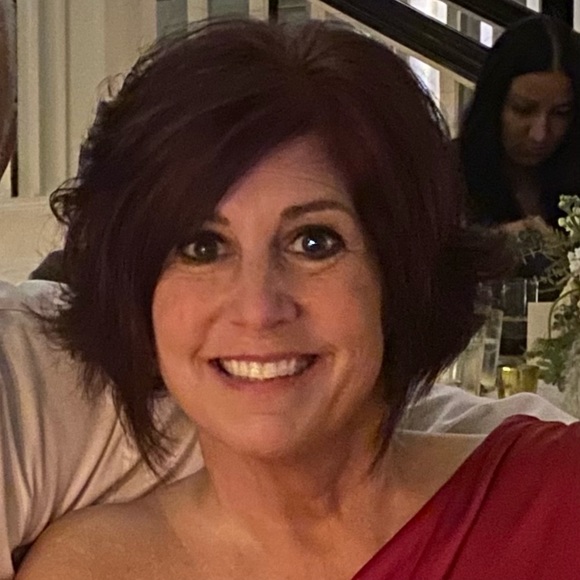 Profile Picture of Carla Marsico (@carla2968) on Poshmark