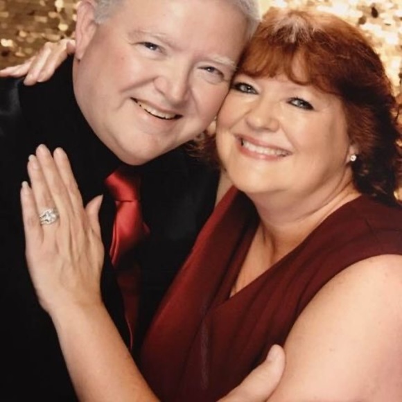 Profile Picture of Darrell Deel (@darrell_deel) on Poshmark