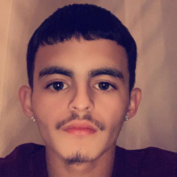 Profile Picture of Noah Dibler (@noah_diblef) on Poshmark