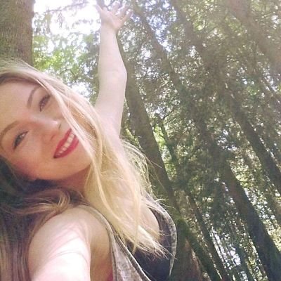 Profile Picture of Bianca Jenkins - Energetic & Intuitive Artist (@Bianca_djenkins) on Twitter