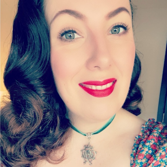 Profile Picture of Amber Mark (@portia31982) on Poshmark