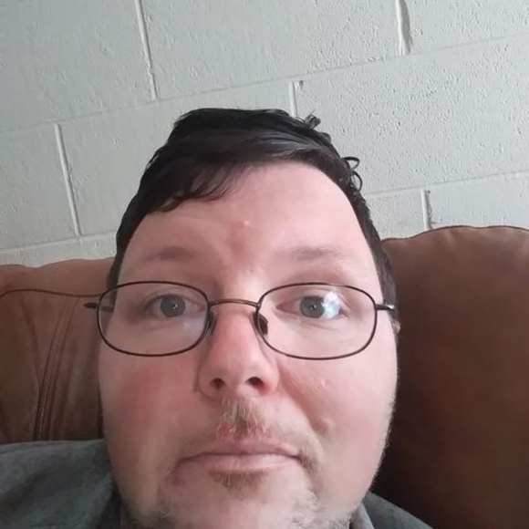 Profile Picture of David Altman (@davidaltman1989) on Poshmark