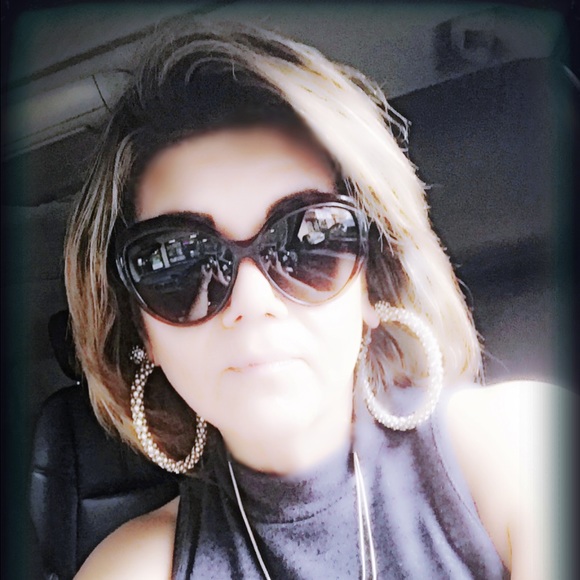 Profile Picture of Nancy Anzaldo (@anzaldoking) on Poshmark