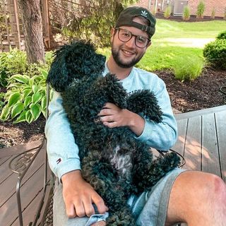 Profile Picture of Josh Olin (@josh.olin.946) on Facebook