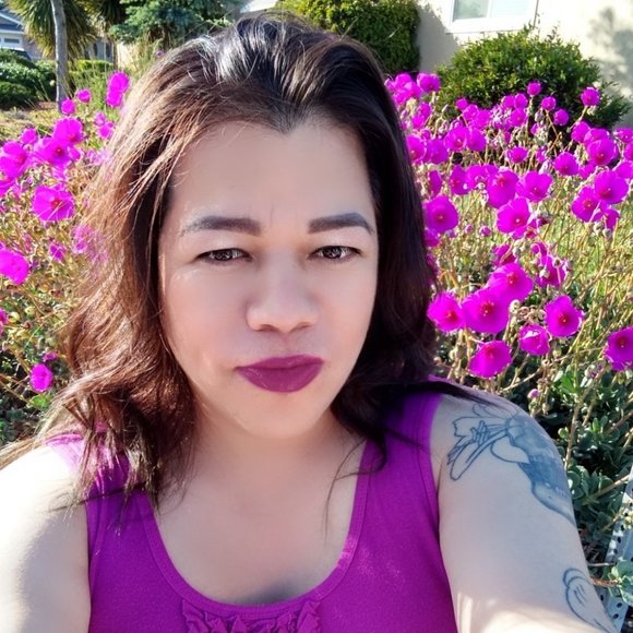 Profile Picture of Hoshi Solis diazleal (@hoshis) on Poshmark