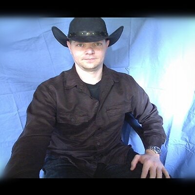 Profile Picture of James Robert Elmer (@raisinhavoc74) on Twitter